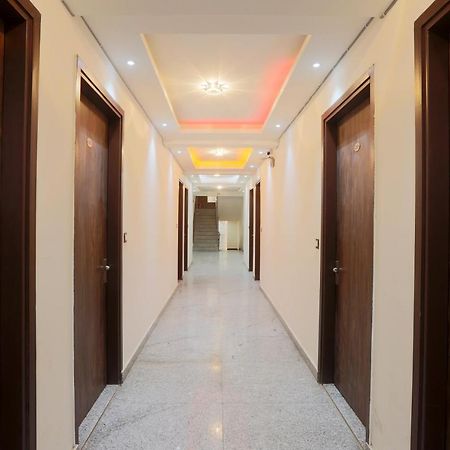 Hotel Red Velvet At Delhi Airport Ню Делхи Екстериор снимка
