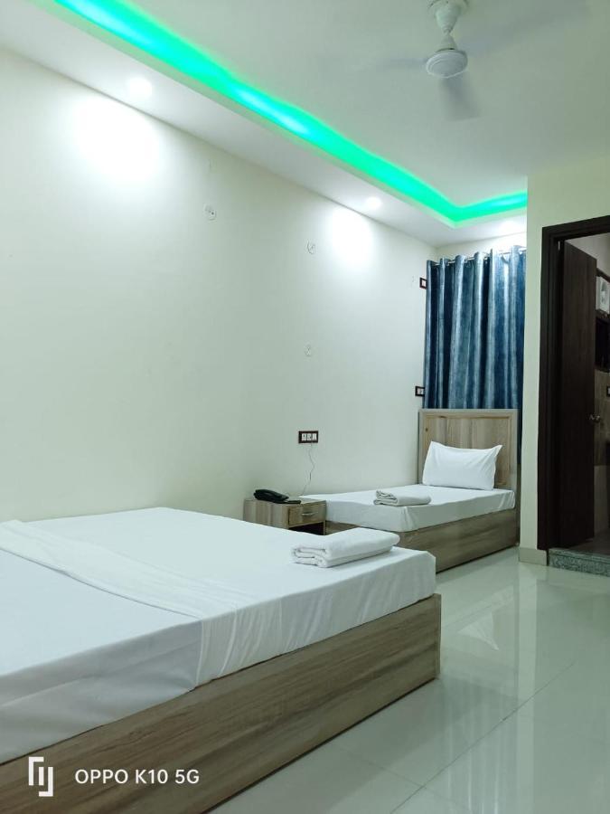 Hotel Red Velvet At Delhi Airport Ню Делхи Екстериор снимка